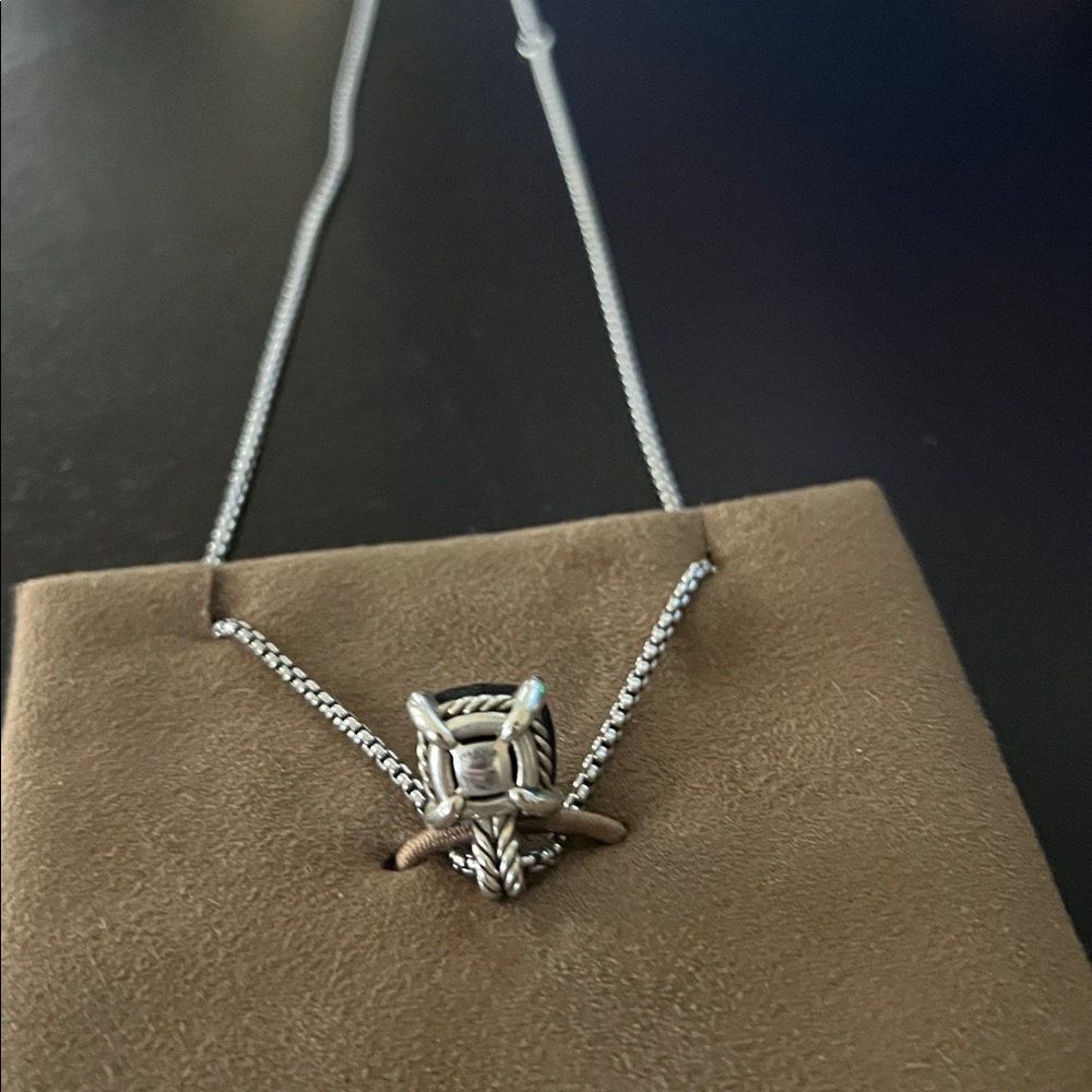 David Yurman Chatelaine Black Onyx Pendant Necklace - Picture 3 of 4
